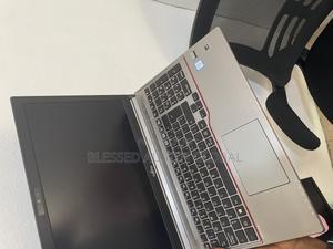 Laptop Fujitsu Lifebook E756 8GB Intel Core i7 SSD 256GB - Blessed