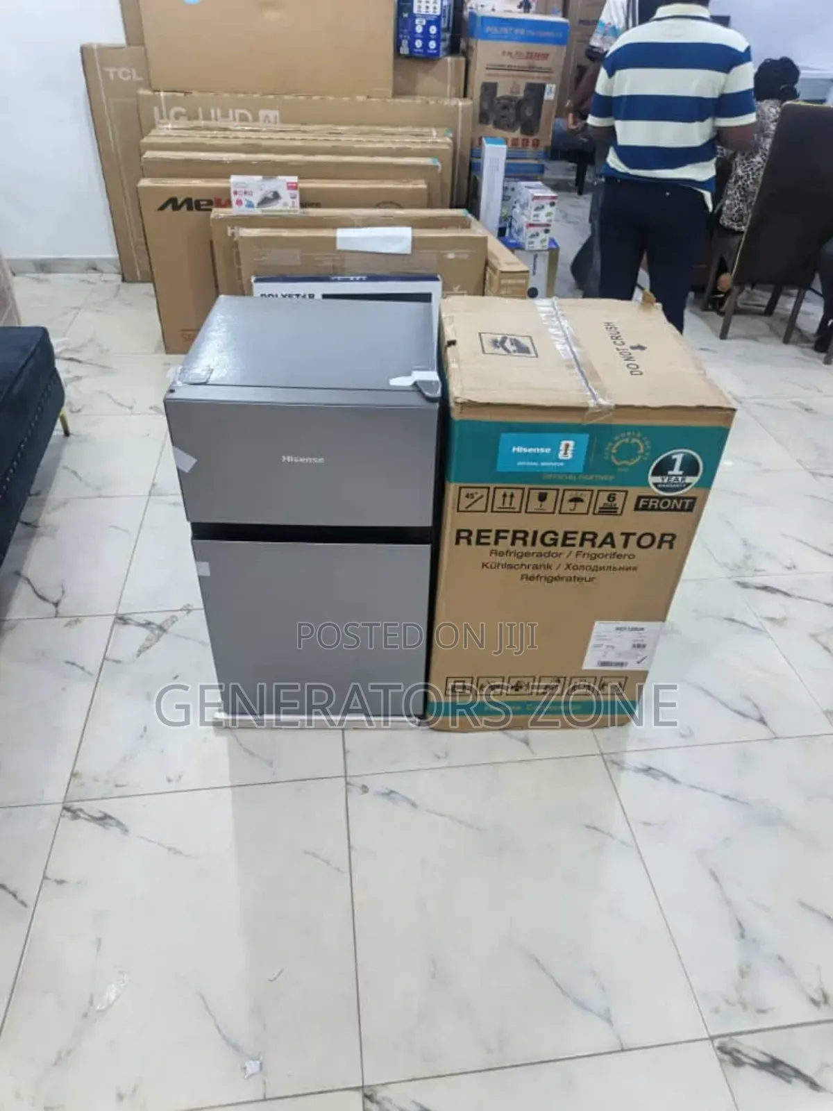 Space-Saving Cooling Solution
_Hisense 87l Double Door Refrigerator