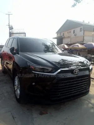 Toyota Highlander Platinum AWD 2024 Black