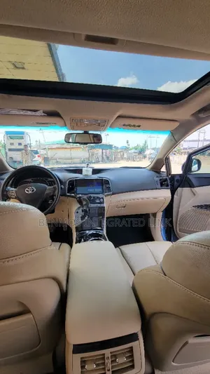 Toyota Venza AWD 2010 Blue