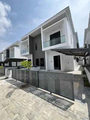 4bdrm Duplex in Lekki Phase 2 for sale