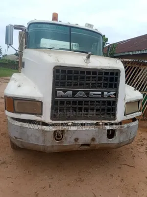 Mack Truck Head - Single Axle - Rutor Engine
