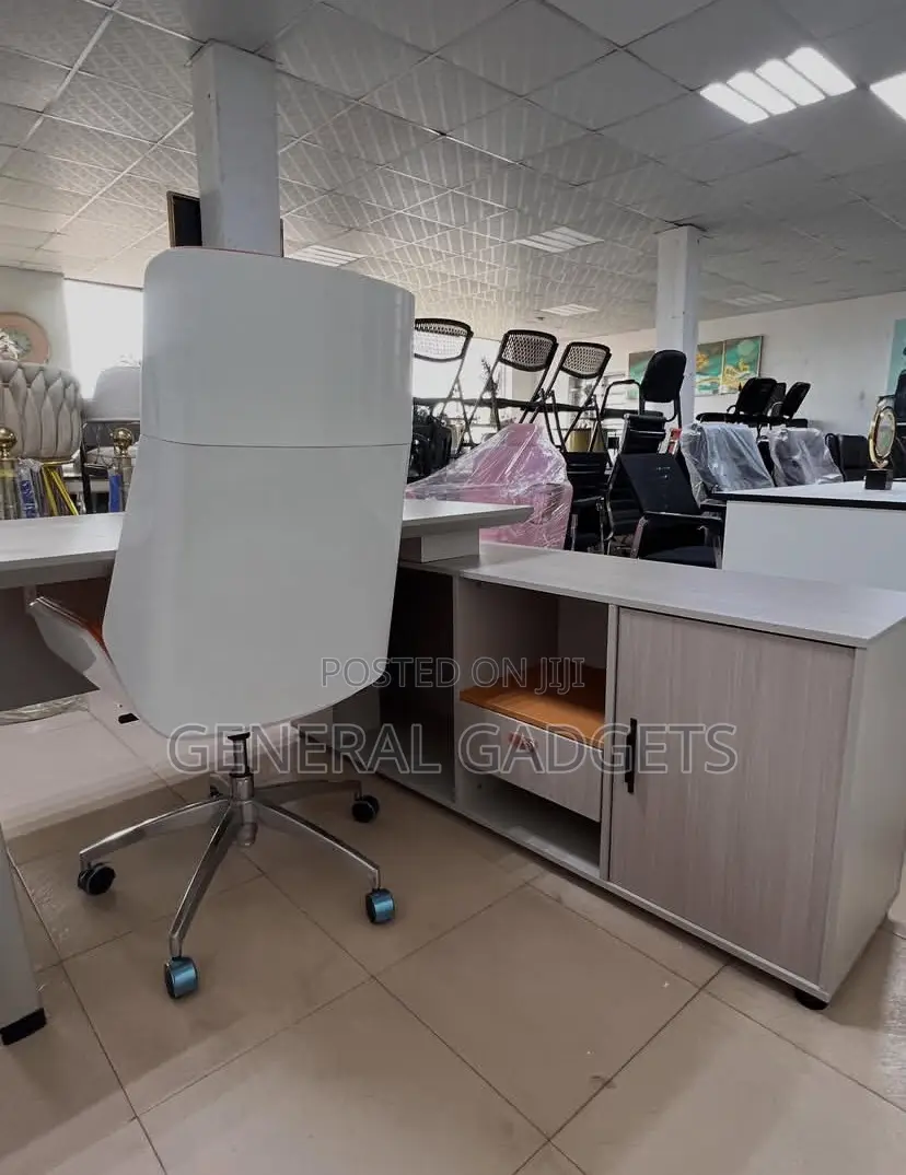 Executive Office Table With Extension