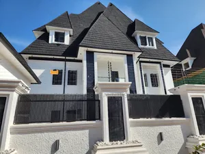 7bdrm House in Gwarinpa for sale