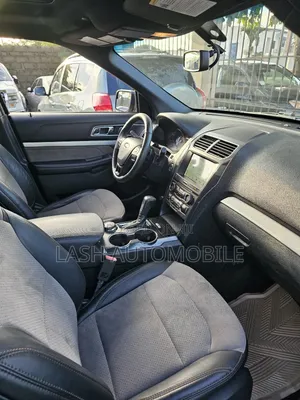 Ford Explorer 2018 Gray