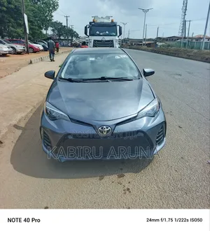 Toyota Corolla 2016 Gray