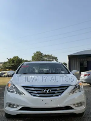 Hyundai Sonata Limited Sedan FWD (2.4L 4cyl 6A) 2012 White