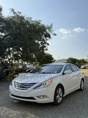 Hyundai Sonata Limited Sedan FWD (2.4L 4cyl 6A) 2012 White