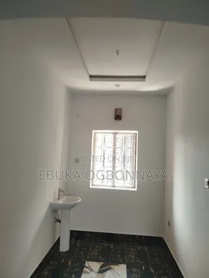 2bdrm Block of Flats in Amaechi School Road, Obio-Akpor for rent