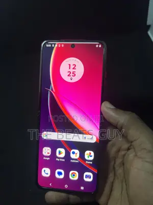 Motorola Razr (2023) 256 GB Red