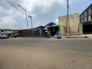 Land Measuring 420sqm Facing the Road Suitable for Both