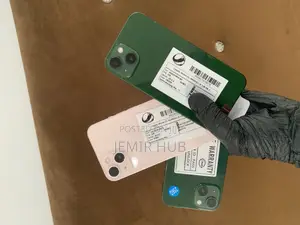 Apple iPhone 13 256 GB Pink