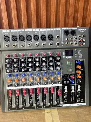 Yamaha 8 Channels Mixer, Analog Mixer