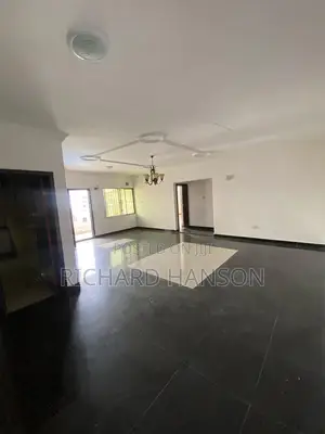 2bdrm Apartment in Lekki Phase 1 for sale