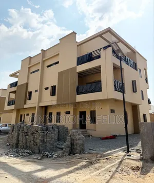 6bdrm Duplex In Apo Dutse For Sale