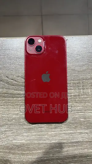 Apple iPhone 13 128 GB Red