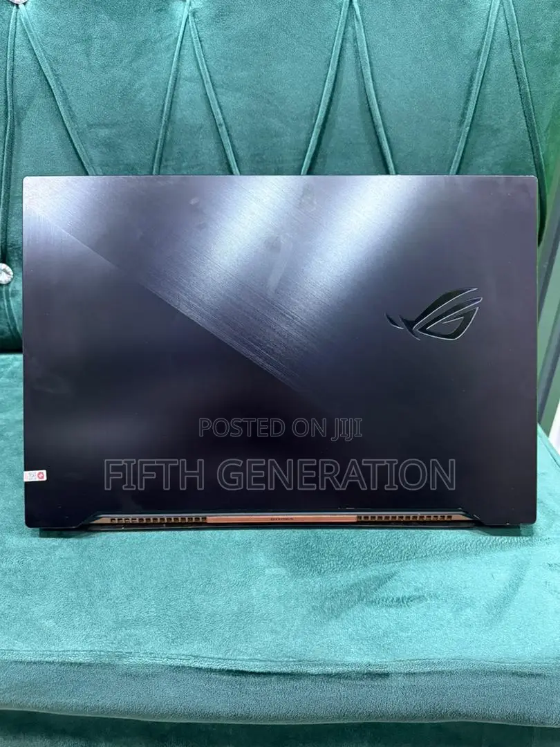 Laptop Asus ROG Zephyrus S GX701 16GB Intel Core i7 SSD 1T