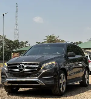 Mercedes-Benz GLE-Class GLE 350 2017 Brown