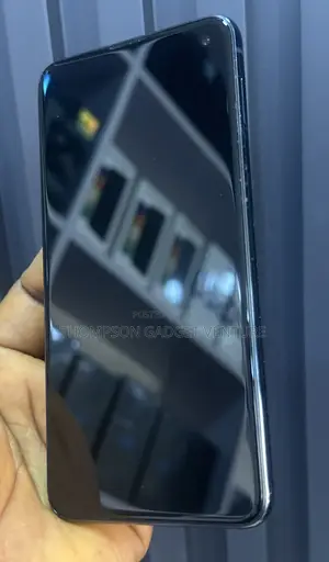 Samsung Galaxy S10e 128 GB Blue