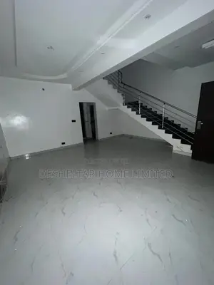 3bdrm Duplex in Cyberville Estate, Ikate for rent
