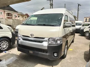 Toyota HiAce 2017 Brown