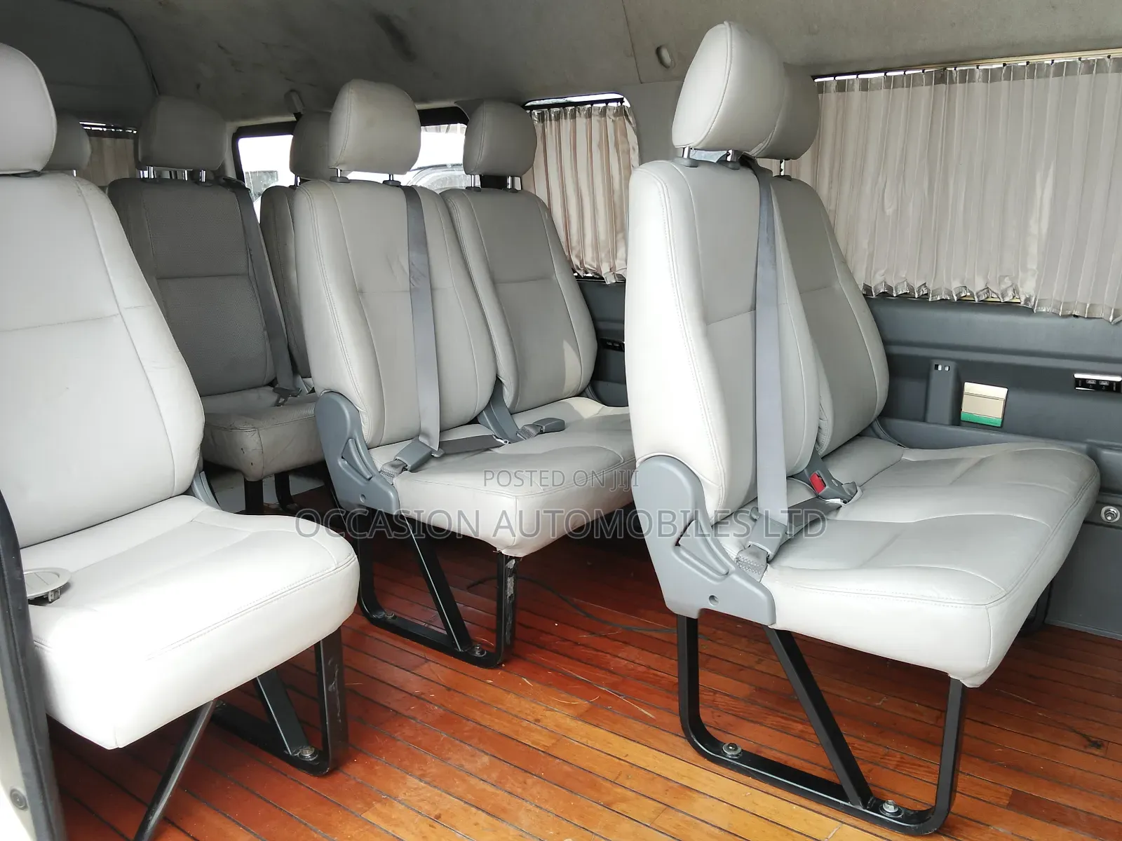 Toyota HiAce 2017 Brown