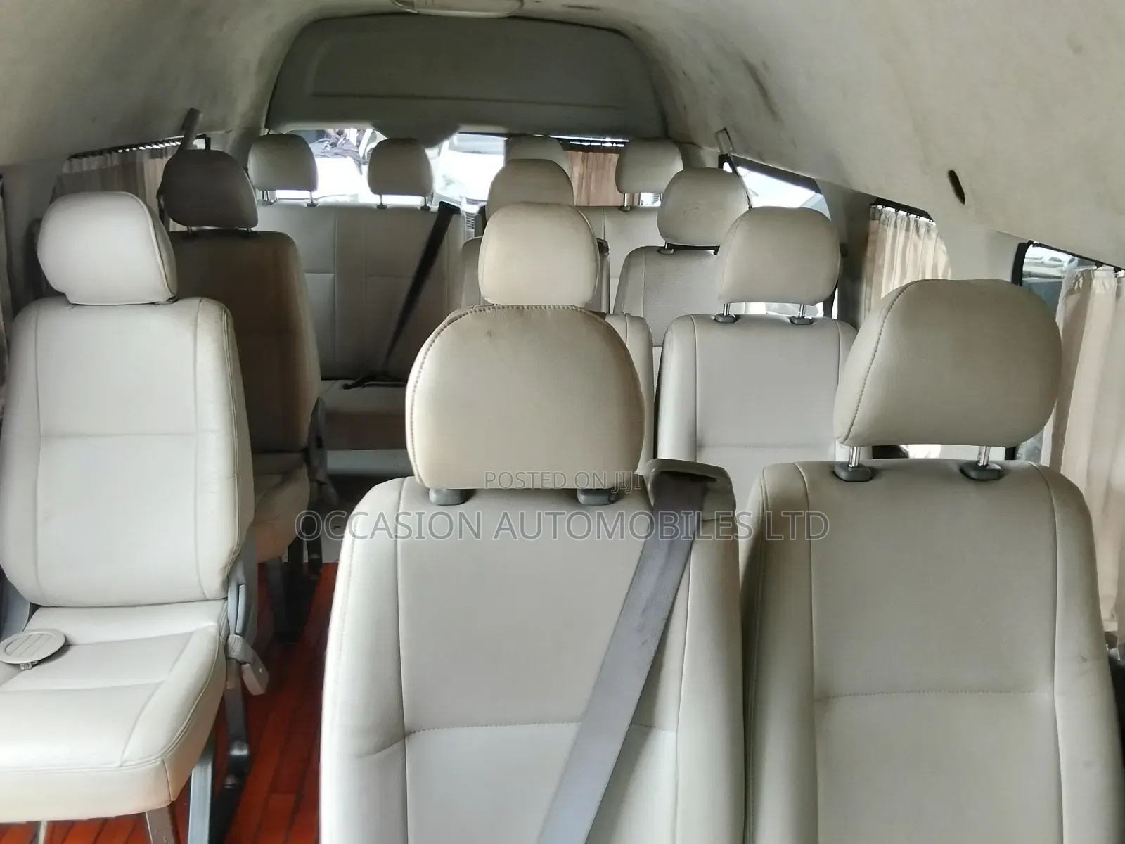 Toyota HiAce 2017 Brown
