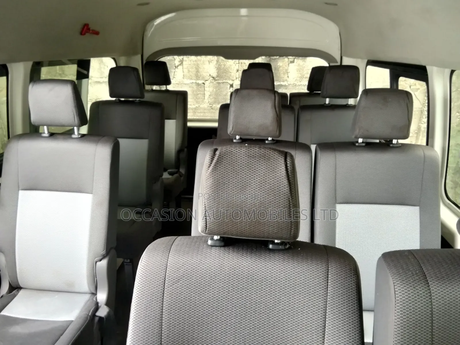 Toyota HiAce 2022 White