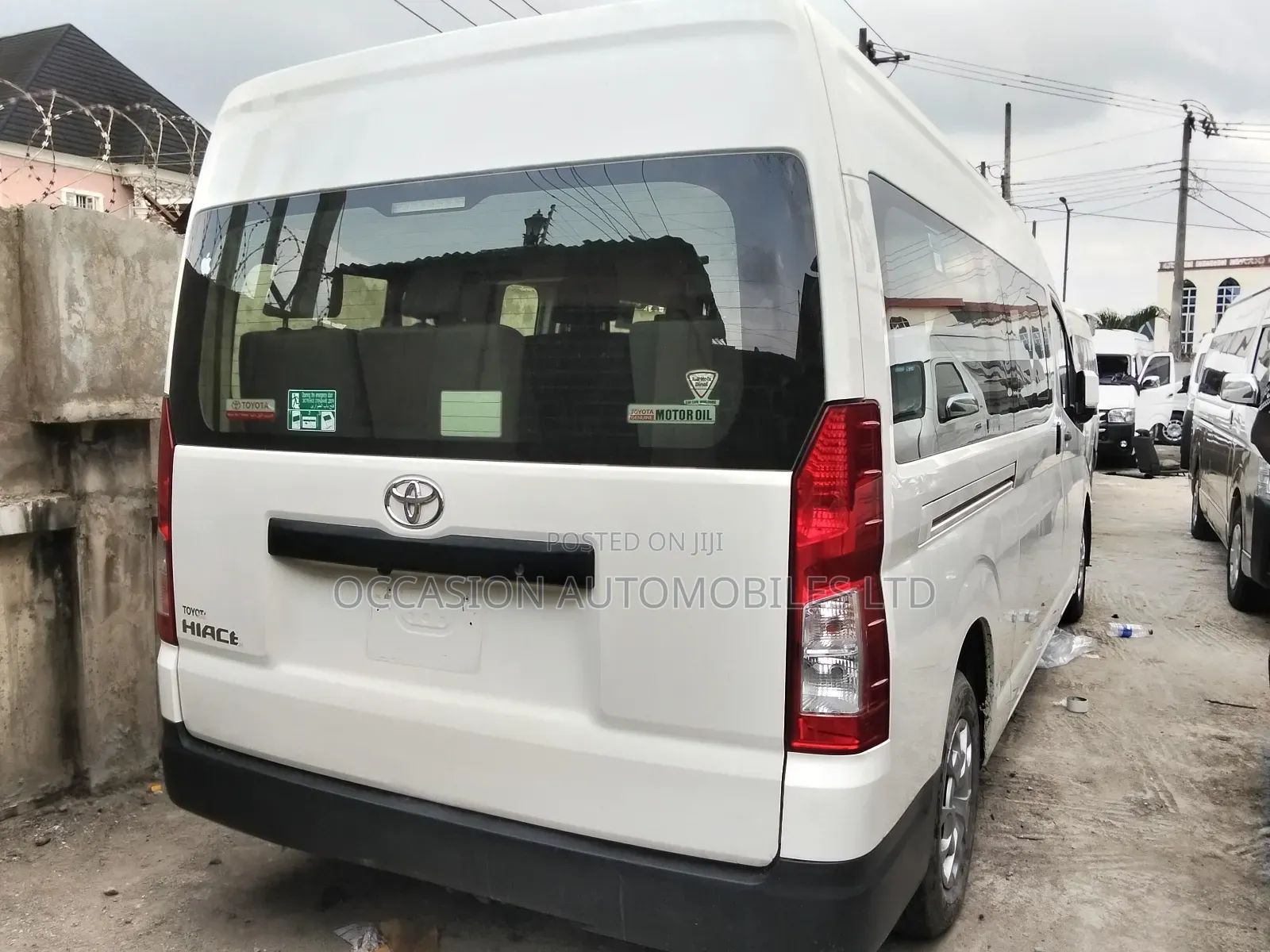Toyota HiAce 2021 White