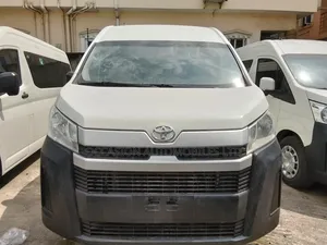 Toyota HiAce 2021 White