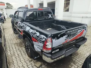 Toyota Tacoma PreRunner 4dr Double Cab 5.0 ft. SB (2.7L 4cyl 4A) 2015