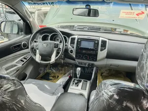 Toyota Tacoma PreRunner V6 4dr Double Cab 5.0 ft. SB (4.0L 6cyl 5A)