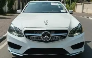 Mercedes-Benz E350 Base 4Matic Sedan AWD (3.5L 6cyl 7A) 2014 White
