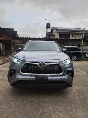 Toyota Highlander XLE FWD 2020 Blue