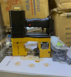 Bag Closer Machine