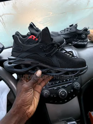 Safety Shoe Sneakers Black
