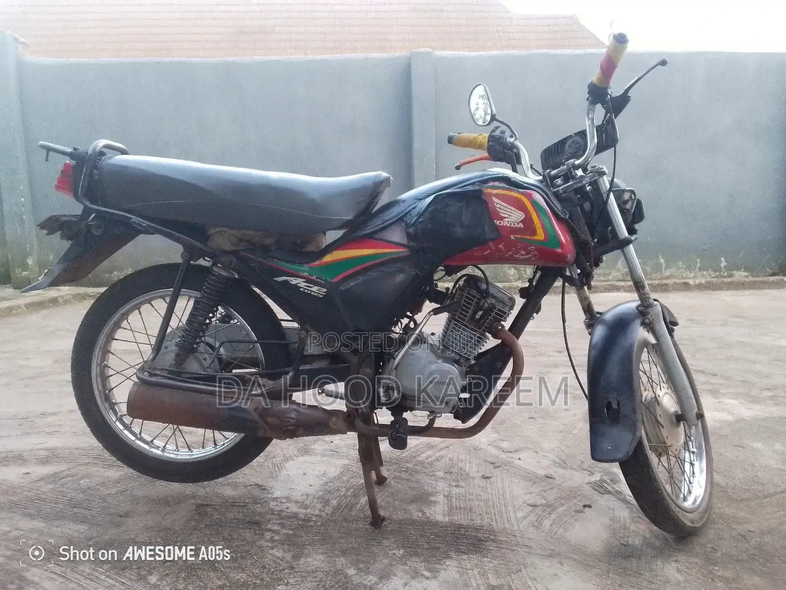 Honda CB 2011 Red