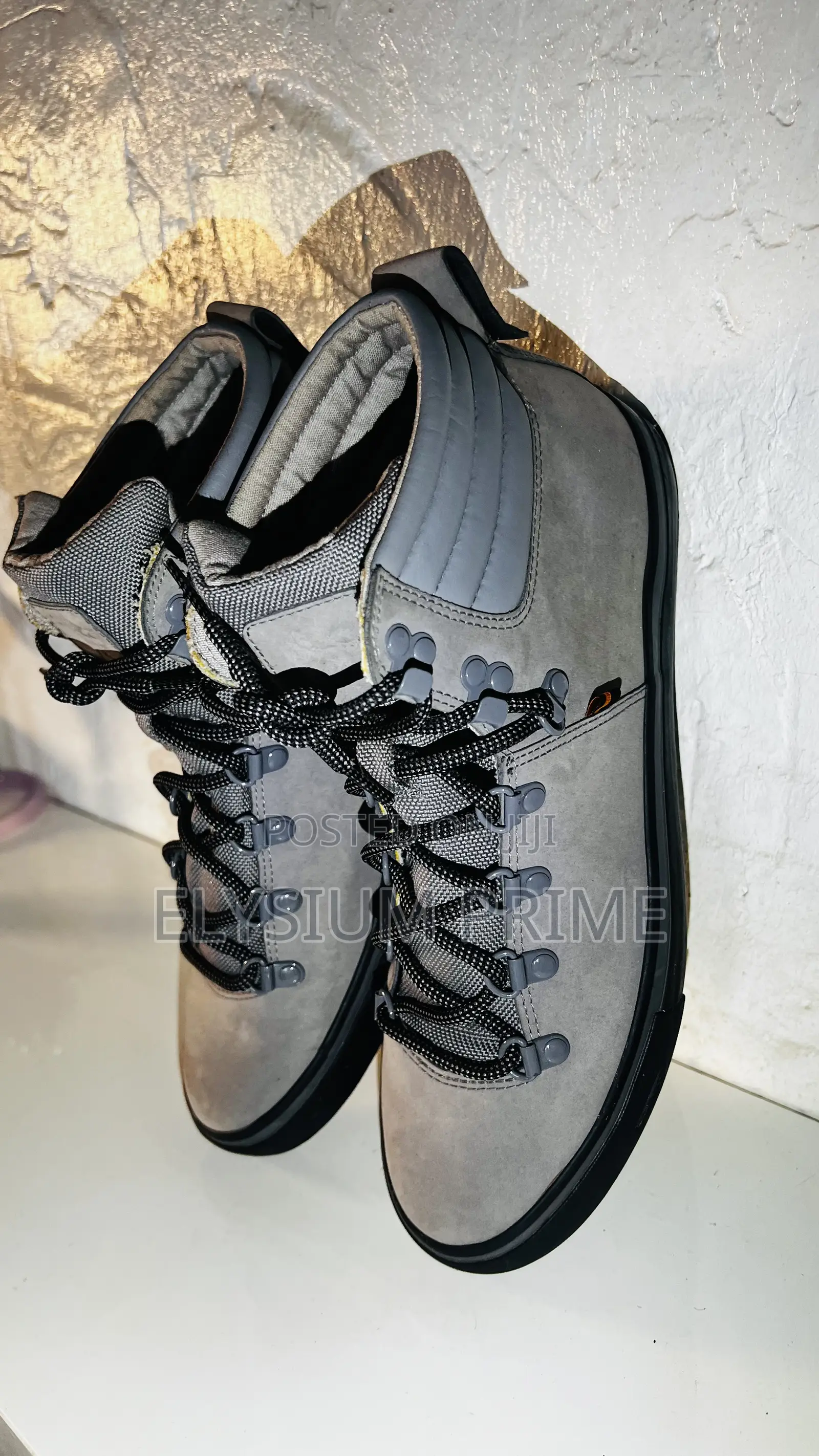 Marc Eckō Canvass Boot