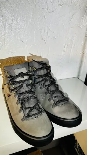 Marc Eckō Canvass Boot