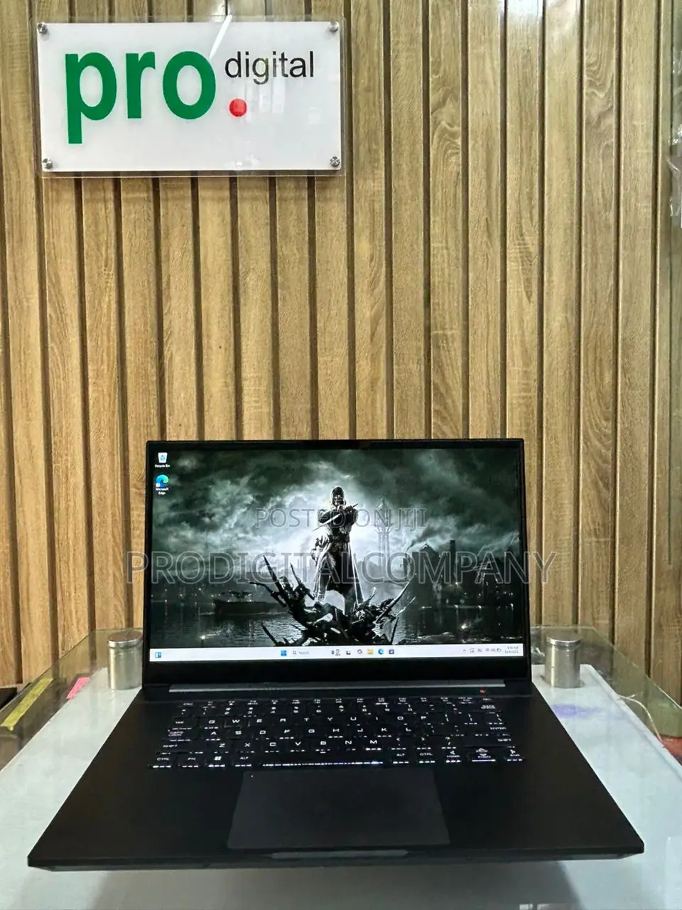 Laptop 16GB Intel Core i7 SSD 1T