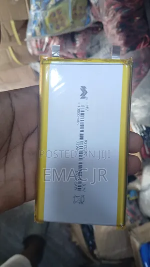 3.7v 10000mah Lithium Polymer (Lipo) Rechargeable Battery.