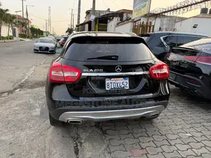 Mercedes-Benz GLA 250 2017 Black