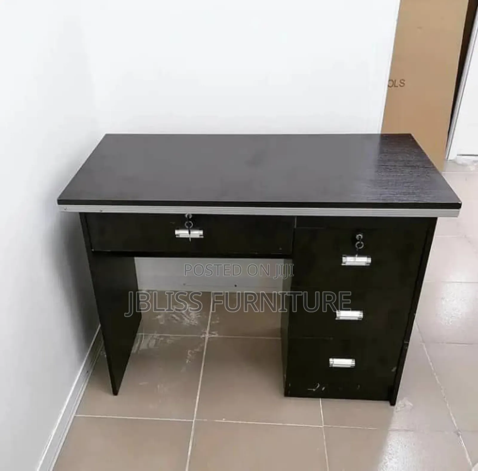 Standard Office Table