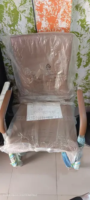 Gold Visitor Executive Office Chair