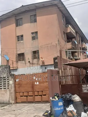 3bdrm Block of Flats in Akoka for sale