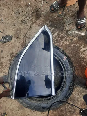Toyota Highlander 2015 Last Vent Glass