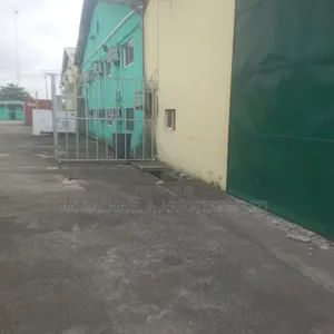 4 Bay 7,000sqm Warehouse on 3 and Half Acres for Sale