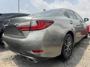 Lexus ES 350 FWD 2016 Gray