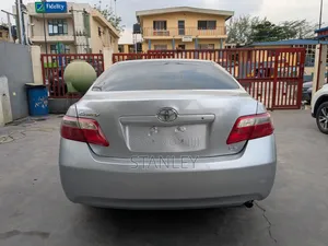 Toyota Camry LE 4dr Sedan (2.4L 4cyl 5A) 2007 Silver