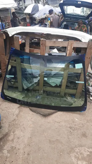 Toyota Camry 2015 Windscreen